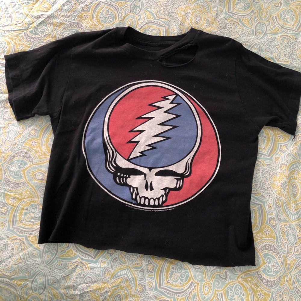 Cropped Grateful Dead T-shirt